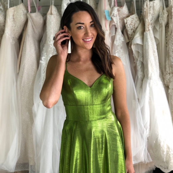 Meet your Posher, Alyce - Picture 4 of 5